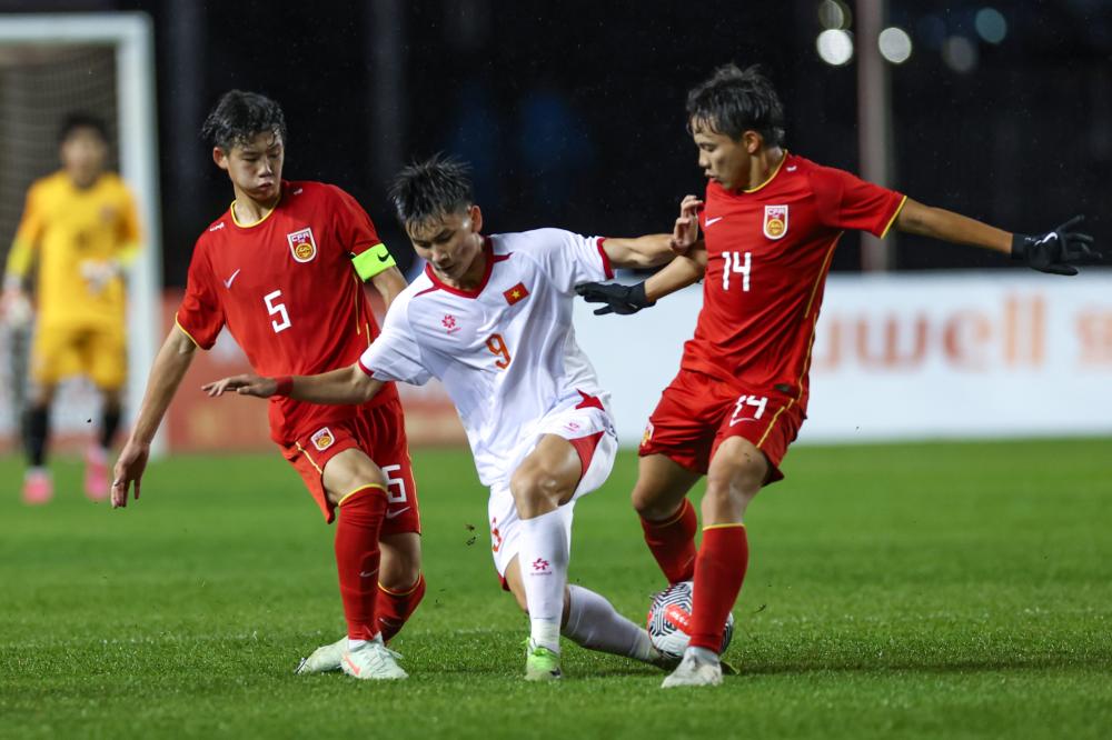 大连体育局副局长：我们对中超客队球迷的小付出赢得了好口碑