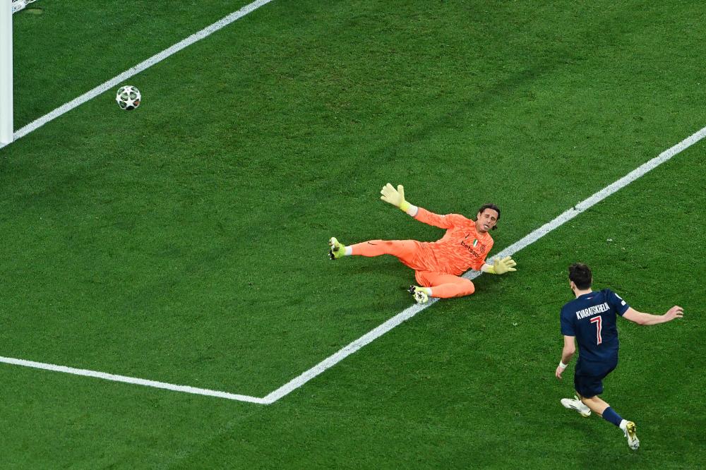 麦卡利斯特二哥：我们个子不高也不快，但总有办法取得成功